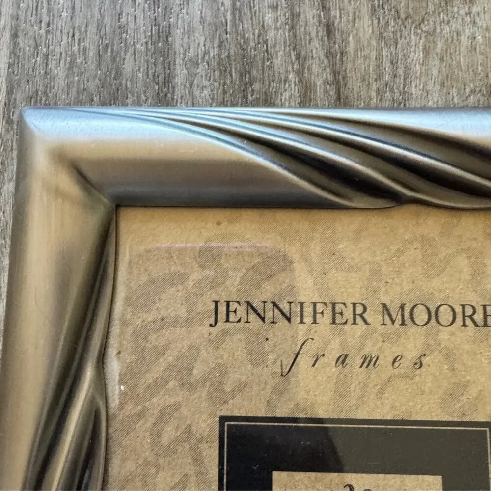 Jennifer Moore Frames Silver Tone Picture Frame 5X7 Lynwood Collection Decor